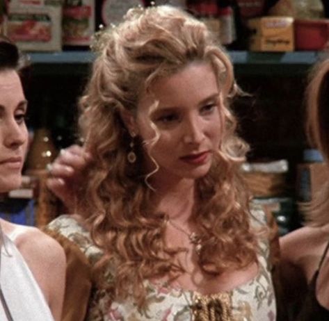 Phoebe Buffay, Hairdos For Curly Hair, Peinados Fáciles Para Cabello Corto, Hair Stylies, Dream Hair, Long Curly Hair, Long Curly, Aesthetic Hair, Hair Day