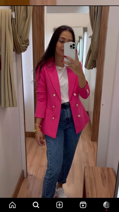 Bold Fashion Outfits, Friday Outfit For Work, Blazer Rosa, Jeans Outfit For Work, Chic Work Outfit, Blazer Outfits Casual, Look Jean, Office Casual Outfit, Professional Outfits Women