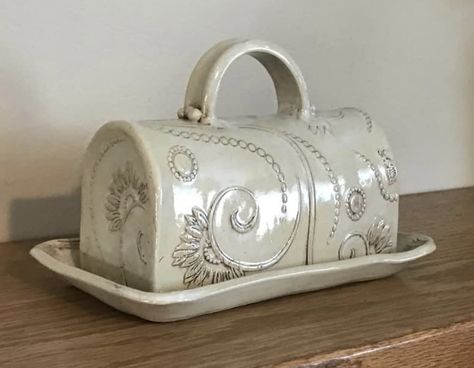 Wheel Thrown Butter Dish, Handbuilt Pottery Butter Dish, Hand Built Butter Dish, Pottery Butter Dishes, Handbuilt Pottery, Pottery Butter Dish, Slab Ceramics, Pottery Lessons, Ceramic Butter Dish