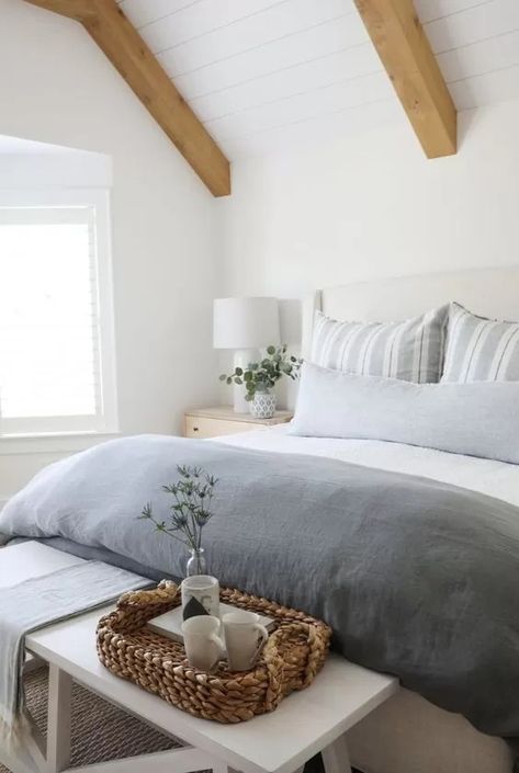 Blue Bedspread Bedroom, Neutral And Blue Bedding, Dusty Blue Guest Bedroom, Chambray Bedroom, Blue Bedding Master, Blue Duvet Bedroom Ideas, Blue And Neutral Bedroom, Bedding Ideas Blue, Blue Comforter Bedroom Ideas