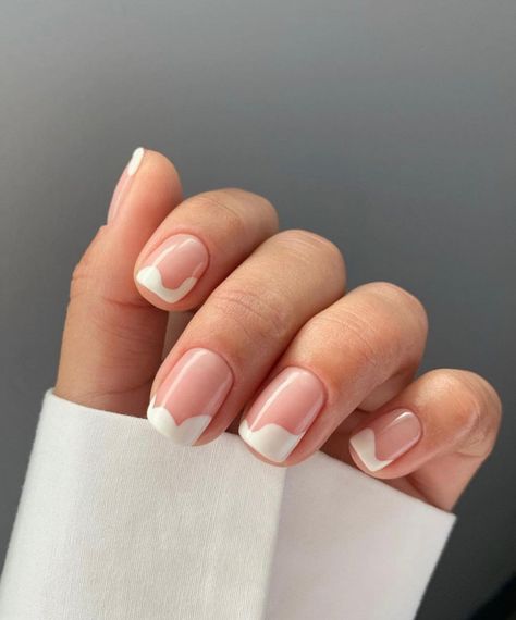 nude nails with white lines, nude nail designs 2022, nude nails 2022, classy nude nails, nude nails with design, acrylic nails with white outline, almond nails with white lines, white line nail design, white swirl nails, white french nails, almond nails, white swirl almond nails Nail Polish Art, White Nail Designs, White Nail, Minimalist Nails, Chic Nails, French Tip Nails, Nail Decals, Nail Manicure, Trendy Nails