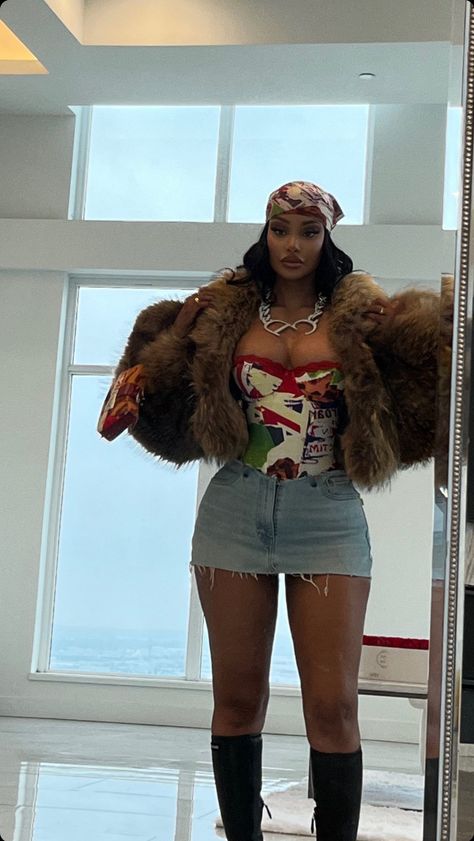 Baddie Inspired Outfits, What To Wear To A Fashion Show As Guest, Denim Skirt Corset Outfit, 23 Birthday Outfits Black Women, Mixed Animal Print Outfit, Blxst Concert Outfit Ideas, Concert Fashion Baddie, Baddie Luxury Aesthetic, Red White And Blue Outfits For Black Women