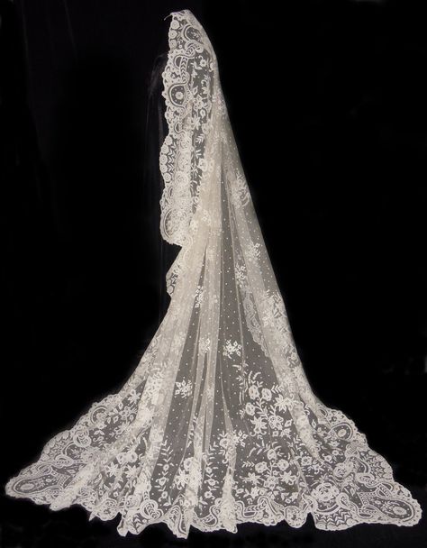 Antique Irish veil Wedding Veils Vintage, Veils Vintage, Wedding Veil Vintage, Lace Mantilla, Vintage Veils, Wedding Veils Lace, Lace Wedding Dress Vintage, Irish Wedding, Dream Wedding Ideas Dresses