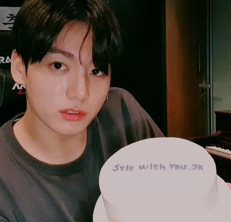 Jungkook Cake Ideas, Happt Birthday, Party Prank, Cooking Hobby, Doodle Cake, His Birthday Cake, Happy Birthday Icons, Jungkook Birthday, Bts Cake