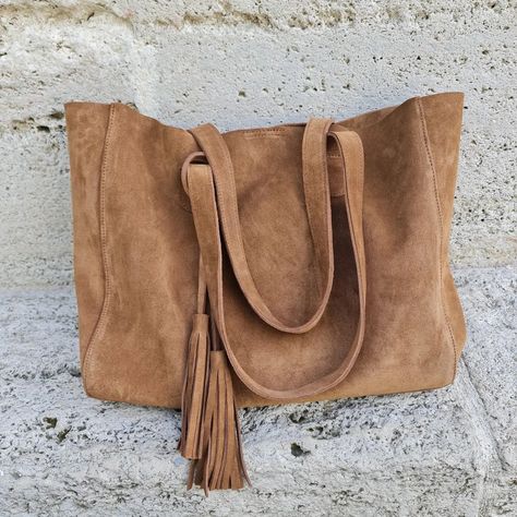 Suede Tote Bag ✨️ Suede Tote Bag, Suede Tote, Diy Tote Bag, Bag Design, Diy Bag, Zero Waste, Reno, Free Pattern, Bags Designer