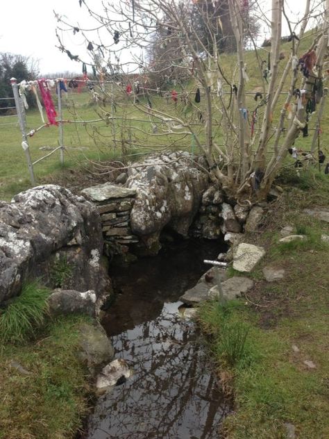 County Meath is home to one of Ireland's most sacred Holy Well & an Ogham stone. Letter Stories, Sacred Well, Waning Moon, Irish Mythology, Spring House, Standing Stones, Standing Stone, County House, Sacred Spaces