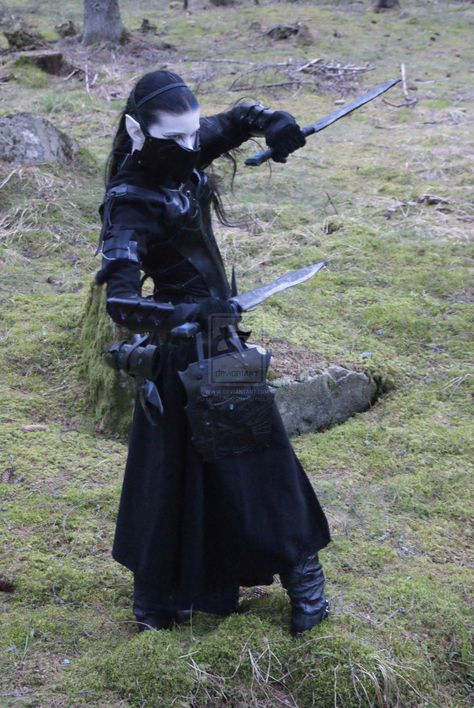 Dark Elf by Headclouds.deviantart.com on @deviantART Wood Elf Costume, Hobbit Costume, Elf Cosplay, Fantasy Land, Girl Elf, Wood Elf, Elf Clothes, Larp Costume, Elf Costume