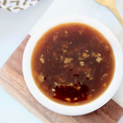 It's easy to make homemade Whole30 Teriyaki Sauce in just 10 minutes. This paleo, gluten free and soy-free sauce is perfect for chicken, salmon or stir fry! Whole30 Soups, Chicken Teriyaki Sauce, Teriyaki Sauce Recipe, Paleo Appetizers, Teriyaki Bowl, Sauce For Salmon, Candida Cleanse, Teriyaki Tofu, Homemade Sauce Recipes