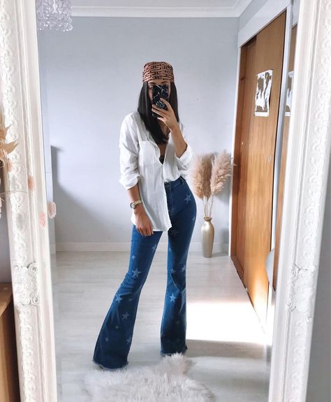 Flare jeans with stars print White shirt Headscarf Flare Jean Outfit, Bell Jeans, Puffer Coat, Star Print, Head Scarf, Flare Pants, Jean Outfits, White Tshirt, White Shirt