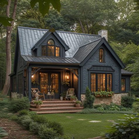 Vermont Cottage Aesthetic, Cute Modern Cottage, Cottage House Modern, Small Forest House, Stick Built Homes, Forest Green House, Houses In The Woods, Modern Cottage Homes, House On A Budget