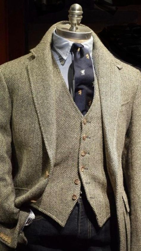 Photoshoot Country, Tweed Outfits, Tweed Jacket Outfit, Smart Clothing, Gentlemen Style, Older Mens Fashion, Menswear Inspiration, Preppy Mens Fashion, Coat For Men