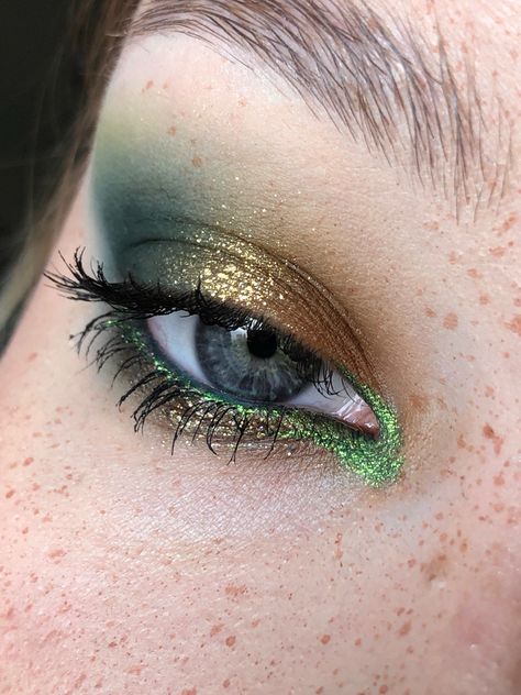 Bottle Green Makeup Look, Green Emerald Eye Makeup, Evermore Eye Makeup, Green Brown Eye Makeup, Green Gold Makeup Looks, Green Formal Makeup, Art Nouveau Makeup, Green Sparkle Makeup, Green Eyeshadow Looks For Brown Eyes