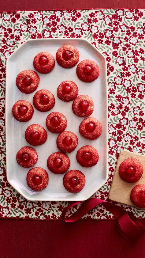 Easy Red Cherry Thumbprint Cookies to Make for Christmasthepioneerwoman Cherry Thumbprint Cookies, Red Velvet Sandwich Cookies, Star Sugar Cookies, Thumbprint Cookies Recipe, Cherry Cookies, Easy Christmas Cookie Recipes, Christmas Cookies Easy, Best Christmas Cookies, Valentines Day Cookies