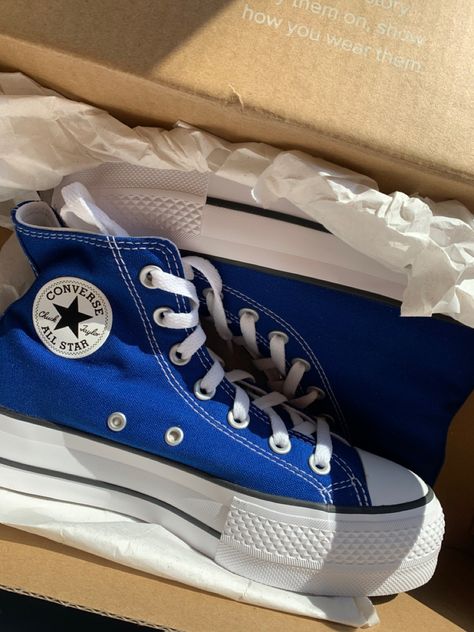 Blue Platform Converse, Converse Bleu, Converse Collection, Cute Converse Shoes, Converse Aesthetic, Cute Converse, Converse Platform, Dr Shoes, Blue Converse