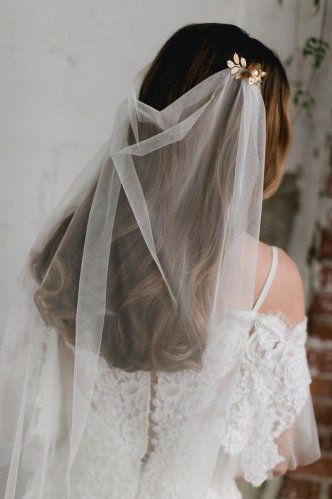 Vintage Wedding Veil, Veil Alternative, Boho Veil, Drape Veil, Boho Wedding Veil, Veil With Pearls, Veil Ideas, Draping Wedding, Veil Dress