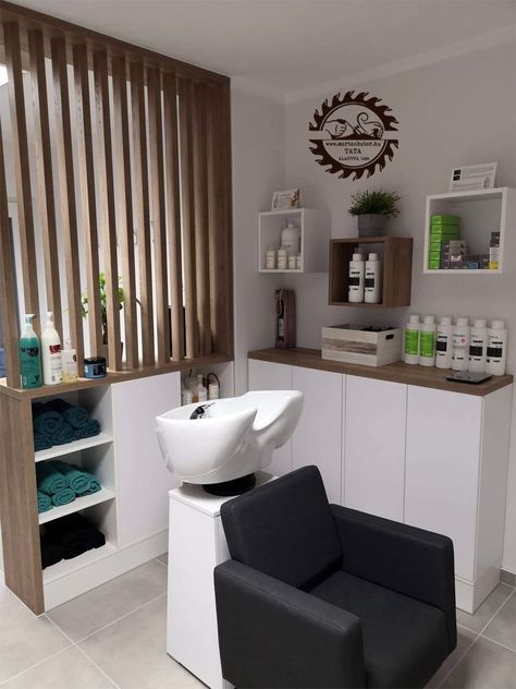 Salon Suites Layout, Hair Studio Ideas, Small Salon Designs, Small Hair Salon, Beauty Shop Decor, Hair Salon Interior Design, Salon Interior Design Ideas, Small Salon, Home Hair Salons