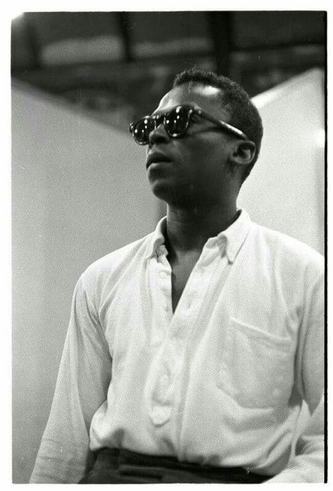 Oxford cloth button down inspo album - Imgur Jazz Quartet, Ivy Look, Sonny Rollins, Conservative Outfits, Harry Belafonte, Jazz Artists, Ivy League Style, Esquire Magazine, Ivy Style