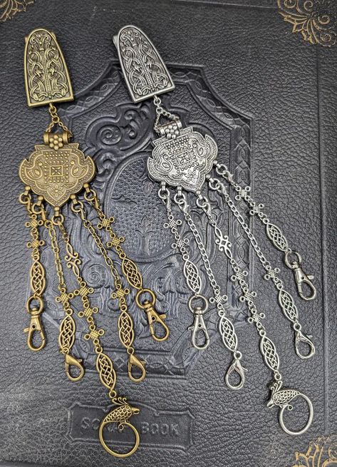 RazzberriesStudio - Etsy Easy Embroidery Ideas, Thigh Jewelry, Scissors Case, Chains Aesthetic, Crochet Granny Square Afghan, Real Gold Chains, Embroidered Handkerchief, Easy Embroidery, Edwardian Dress