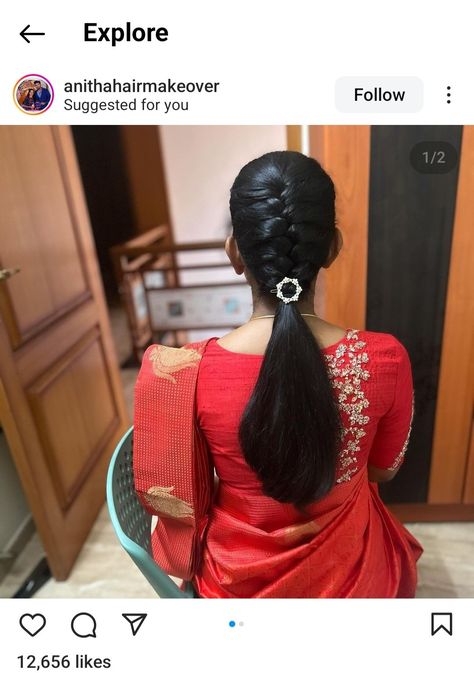 Simple Saree Hairstyles Indian Weddings, Simple Hairstyles Long Hair, Free Hair Hairstyles For Saree, Traditional Hairstyle For Saree, Hairstyle For Saree, Haircuts For Long Hair Straight, Simple Bridal Hairstyle, Hair Style On Saree, Saree Hairstyles