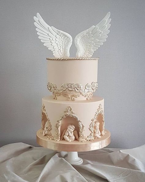 Cake Decorating Rainbow, Angel Wings Cake, Cakes Unique, Amazing Cake Decorating, Unique Birthday Cakes, Beautiful Cake Designs, Cake Chocolat, Dream Wedding Cake, Amazing Wedding Cakes