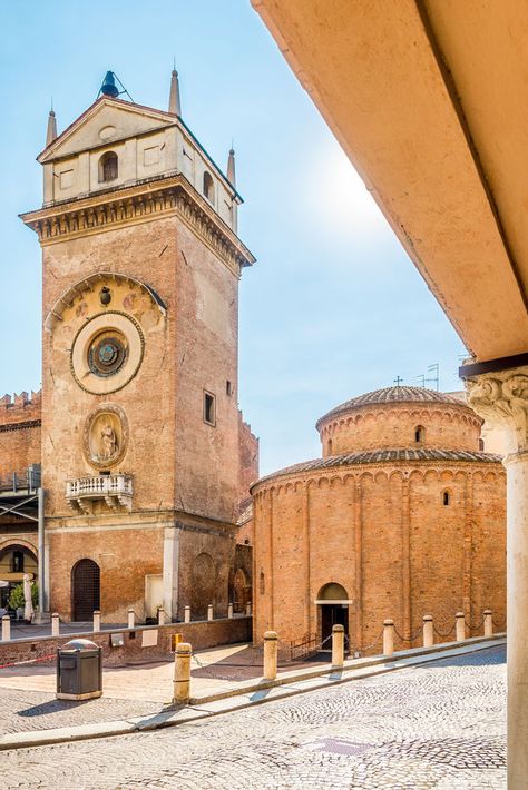 Guide To the Artistic Treasures of Mantua, a Renaissance Marvel in Northern Italy Museums In Italy, Mantua Italy, Italy 2023, Famous Cities, Medieval Fortress, Italian Lakes, Italy Itinerary, Regions Of Italy, Countries To Visit