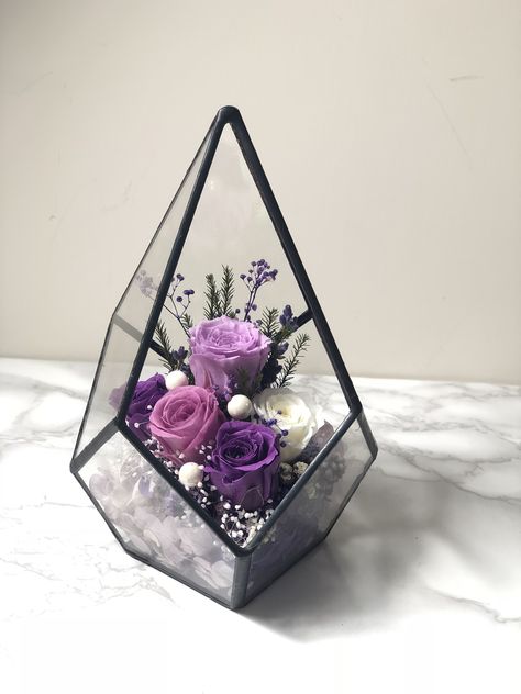 Preserved flower glass decoration Blossom h Wedding Table Deco, Diy Floral Decor, Edible Bouquets, Beautiful Terrariums, Glass Decoration, Beautiful Red Roses, Flowers Bouquet Gift, Flower Arrangements Diy, Flower Therapy