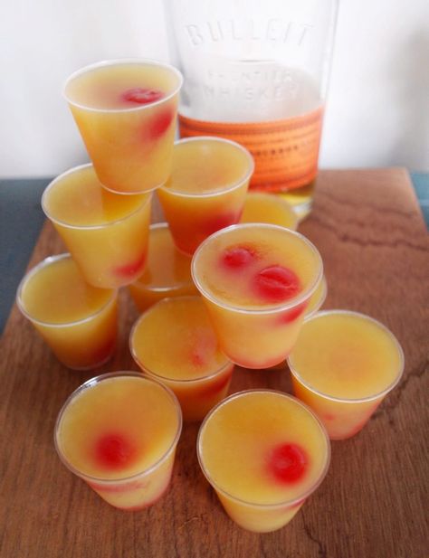 Yummy Jello Shots, Lime Jello Shots, Easy Jello Shots, Pudding Shot Recipes, Making Jello Shots, 16 Shots, Jello Shooters, Jello Pudding Shots, How To Make Jello