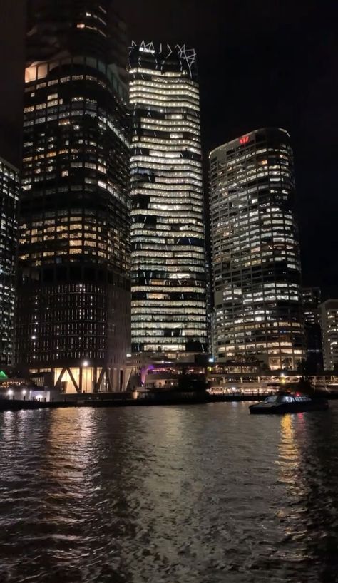 Brisbane Night Aesthetic, Brisbane City At Night, Brisbane Apartment Aesthetic, Brisbane City Aesthetic, Brisbane Australia Aesthetic, Brisbane Aesthetic, Brisbane Apartment, Manifest 2024, Brisbane River