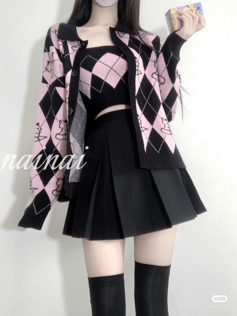 Pink And Black Outfit Casual, Girly Pop Outfit, Black And Pink Outfit, Korean Aesthetic Outfits, Silly Clothes, Cute Dress Outfits, Dress Design Sketches, Kawaii Fashion Outfits, Korean Fashion Trends