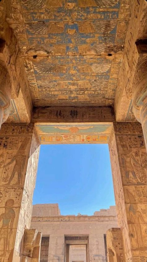 Egypt Travel Aesthetic, Ancient Egypt Aesthetic, Egypt Wallpaper, Vacation Friends, Egypt Aesthetic, Egypt Travel, Travel Places, Travel Goals, Pretty Places