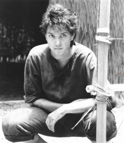 Ralph Macchio The Outsiders, The Outsiders Cast, 80s Actors, Famous Pictures, Karate Kid Cobra Kai, Kid Cobra, Ralph Macchio, Karate Kid, Hottest Guy Ever