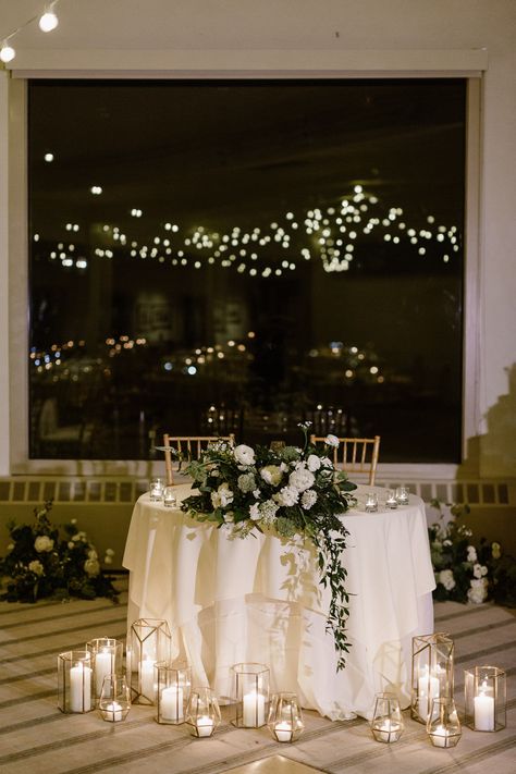 Winter Garden Wedding Theme, Classy Sweetheart Table, Romantic December Wedding, Classic Wedding Ceremony Decor, Sweetheart Table Wedding Indoor, Winter Wedding Elegant, Elegant Wedding Photo Backdrop, Classic Winter Wedding Decor, Romantic Winter Wedding Flowers