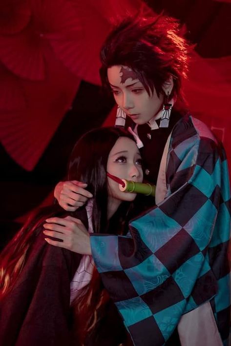 Nezuko Cosplay, Snk Cosplay, Anime Butterfly, Cosplay Characters, Cute Cosplay, Cosplay Makeup, Cosplay Outfits, Cosplay Anime, Demon Slayer