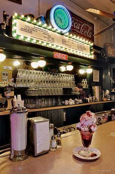 Vintage Ice Cream Parlor on Pinterest | Ice Cream Parlor, Vintage ... 1950 Diner, Public Enemies, 1950s Diner, 50s Diner, Vintage Diner, Retro Diner, American Diner, Ice Cream Parlor, Soda Fountain