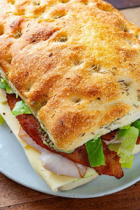 Turkey Bacon Ranch Pesto Sandwich Turkey Bacon Pesto Sandwich, Best Turkey Bacon, Turkey Panini Sandwiches, Turkey Pesto Sandwich, Turkey Bacon Ranch, Bacon Sandwich Recipes, Turkey Bacon Avocado, Pesto Turkey, Volume Eating