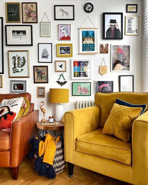 Eclectic Gallery Wall, Gallery Wall Inspiration, Gallery Wall Living Room, Everything But The House, Apartment Inspiration, Living Room Inspo, Inspiration Wall, Colorful Furniture, New Wall