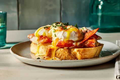 Lobster Eggs Benedict Leftover Lobster, Lobster Benedict, Salmon Eggs Benedict, Smoked Salmon Eggs, Lobster Eggs, Cooked Lobster, Jonathan King, Benedict Recipe, Smoked Salmon And Eggs