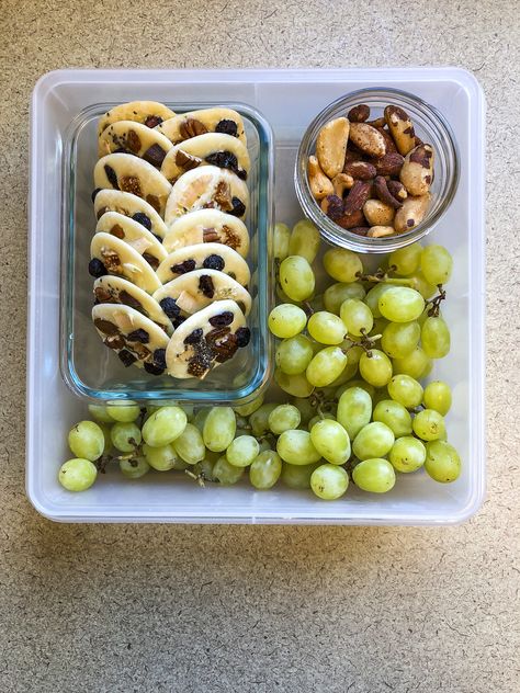 Healthy Potluck Recipes, Healthy Portable Snacks, Healthy Potluck, Healthy High Protein Snacks, Study Snacks, Healthy Bedtime Snacks, Healthy School Snacks, Snacks Under 100 Calories, 100 Calorie Snacks