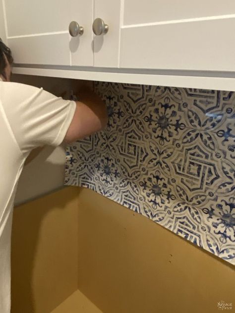 Backsplash On A Budget, Wallpaper Backsplash Kitchen, Pantry Wallpaper, Easy Kitchen Backsplash, Wallpaper Backsplash, Diy Laundry Room Makeover, Hang Wallpaper, Backsplash Cheap, Diy Laundry Room