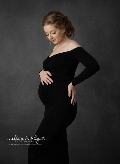 Maternity Shoot Single Mom, Standing Maternity Poses, Single Maternity Photo Shoot Ideas, Maternity Photography Poses Single, Maternity Poses For Mom, Maternity Shoot Poses Single, Maternity Single Poses, Maternity Poses Single Indoor, Solo Pregnancy Photoshoot