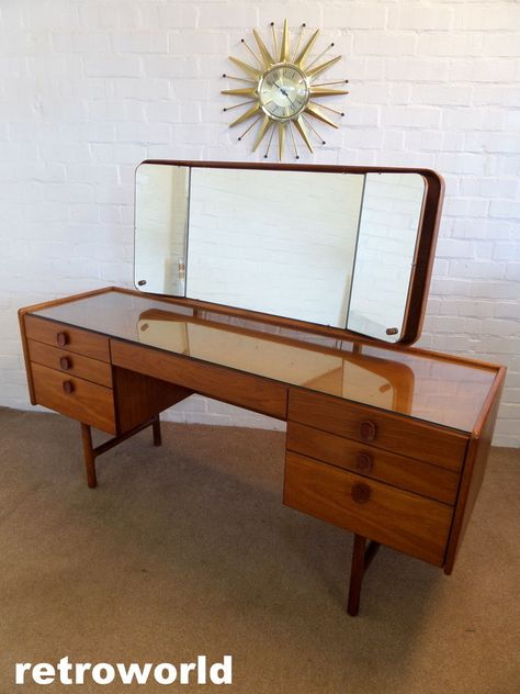 60s 70s Meredew Mid Century Retro Vintage Teak Dressing Table Unit Danish Era 60s Dressing Table, 70s Dressing Table, Dressing Table Mid Century, Retro Wardrobe Furniture, Mid Century Makeup Vanity, 70s Wood Furniture, 70s Dressing Room, Mid Century Modern Dressing Table, 70s Wardrobe Furniture