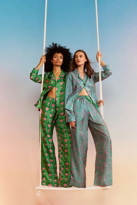 Cynthia Rowley Resort 2022 [PHOTOS] – WWD Resort Fashion, 2021 Fashion, Fashion Board, Cynthia Rowley, Fashion News, Two Piece Pant Set, Cool Style, Fashion Show, Saint Laurent