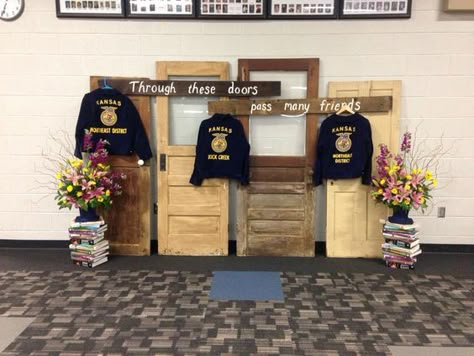 Awesome backdrop for FFA banquet and real easy to set up!: Ffa Banquet Decorations, Ffa Activities, Agriculture Education Classroom, Agriculture Classroom, Ffa Banquet, Ffa Ideas, Banquet Centerpieces, Ag Education, Ag Teacher