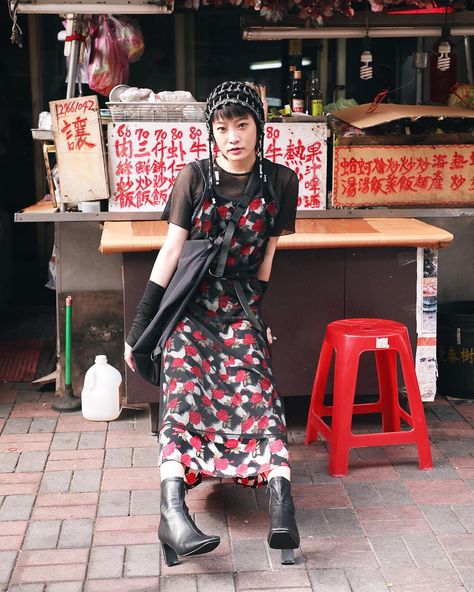 Droptaiwan Official Instagram on Instagram: “TAIWAN STREET STYLE⁣ Name: @xantheyo⁣ Occupation: #藝術工作者⁣ Hat : @messybutkirei⁣ Dress : @uglybabies_vintage⁣ Bag: @sealson_official⁣…” Taiwan Street Fashion, Taiwan Street, Vintage Bags, Street Fashion, Taiwan, Street Style, Street Wear, Hats, On Instagram