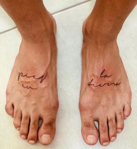 Toe Tattoos, Old Makeup, Teen Boy Outfits, Flip Flops Style, Up Tattoos, Foot Tattoo, Men Style Tips, Foot Tattoos, Mens Fashion Summer