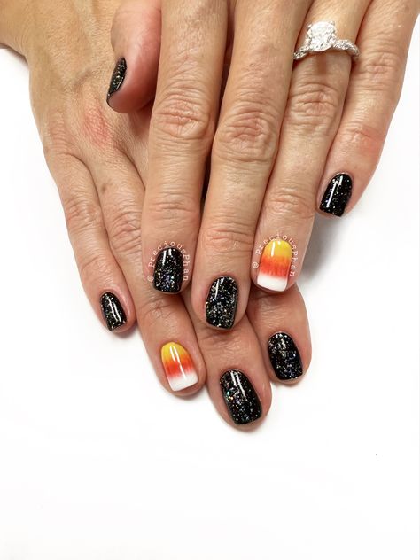 Candy Corn Nails Short, Candy Corn Dip Nails, Candy Corn Nail Designs, Christmas Dip Powder Nails Ideas, Candy Corn Nails Halloween, Candy Corn Nails Halloween Designs, Halloween Candy Corn Nails, Candy Corn Nail Art, Camping Nails Designs