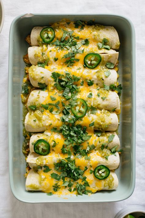 Hatch Green Chili Sauce, Enchilada Meal Prep, Hatch Chilis, Green Chicken Enchilada Casserole, Green Chile Salsa, Corn Enchiladas, Hatch Green Chili Recipe, Hatch Chili Recipes, Green Chili Chicken Enchiladas