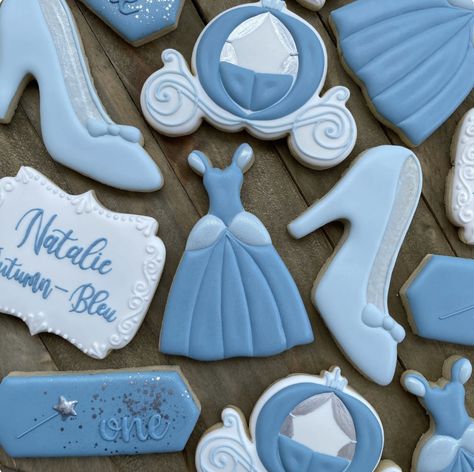 High Heel Cookies, Cinderella Quinceanera Themes, Ballgown Dress, Princess Ballgown, Cookie Sets, Cinderella Birthday Party, Princess Cookies, Princess Carriage, Fairytale Princess