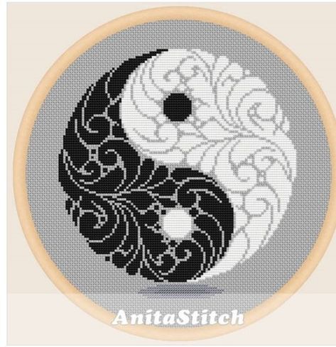 Mincraft Baners, Cross Stitch Embroidery Patterns, Embroidery Patterns Ideas, Jin Jang, Cross Stitch Sampler Patterns, Yin Yang Symbol, Pixel Art Templates, Graph Paper Art, Pola Kristik