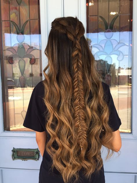 Long Braid Pigtails, Rodeo Hair, Brunette Fishtail Braid, Pinterest Hair, Boring Hair, Haircuts For Long Hair, Braids For Long Hair, Long Hair Girl, Scrunchie Hairstyles